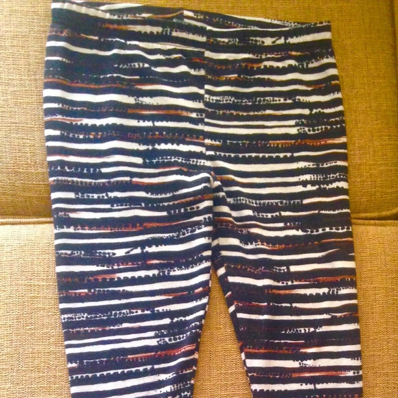 Threads 4 Thought Pants - Threads 4 Thought Bold Print Leggings